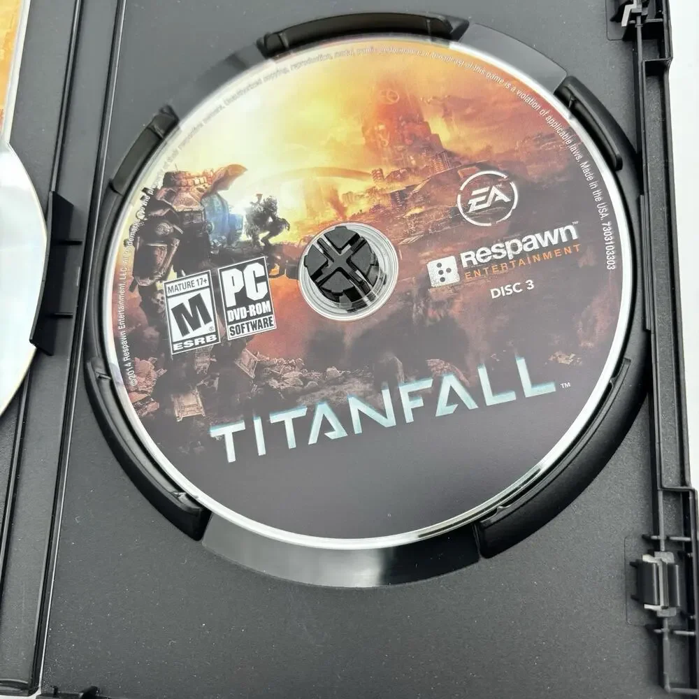 Titanfall (PC: Windows, 2014) COMPLETE 3 DISC SET - TESTED. Works.